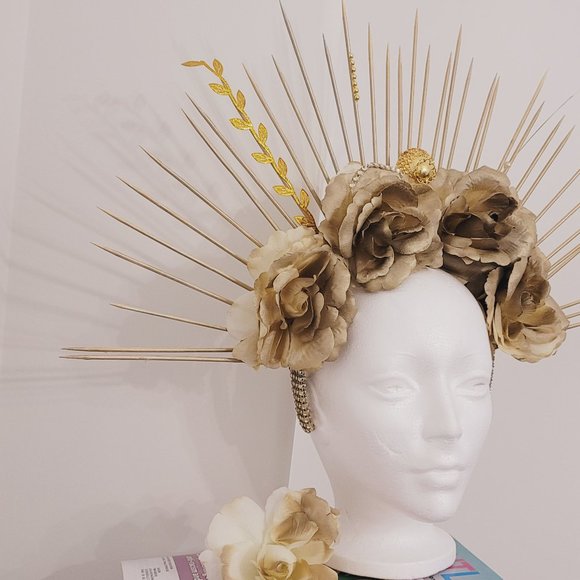 Elegant Halo Crown / Goddes Headband / Festival Crown/ Flower Crown - Picture 3 of 5